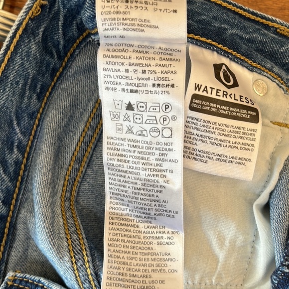 Levi’s High Loose Taper Jean 25W x 28L - Picture 7 of 11